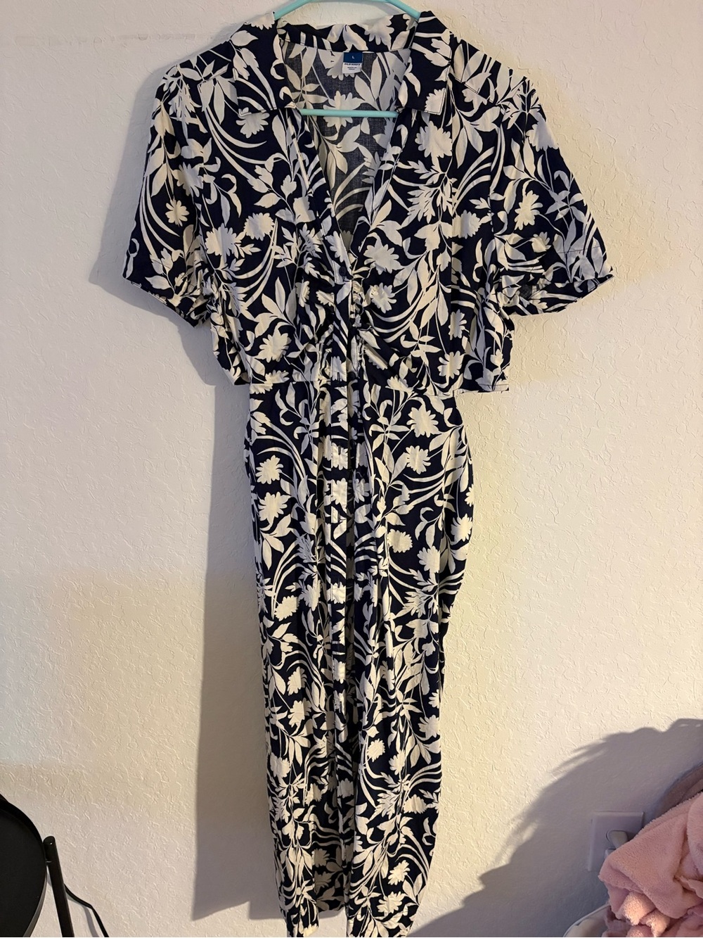 Old Navy Navy and White Floral Wrap Midi Dress